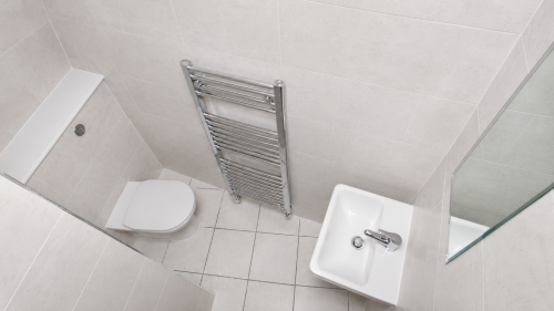 Separate toilet at 44 Harland Road